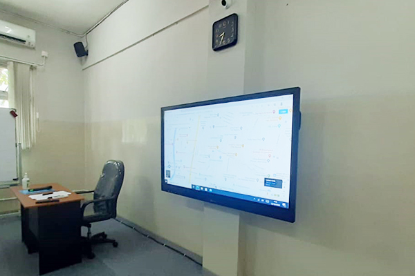 Pengerjaan iTBoard Interactive Flat Panel 65 Inch di STKIP Al-Hikmah Surabaya thumbnail